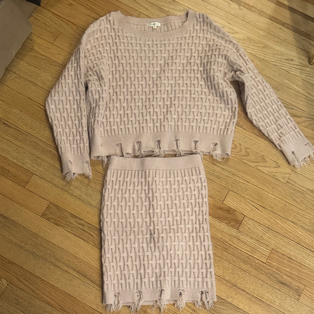 Women's Pink Sweater Set